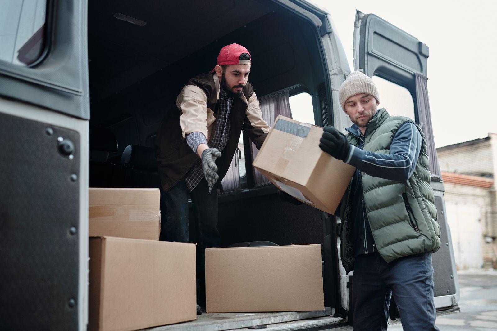 Nomad crew unloading boxes from the truck